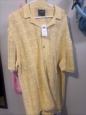 Abercrombie & Fitch Light Yellow Open-Knit Collared Cardigan